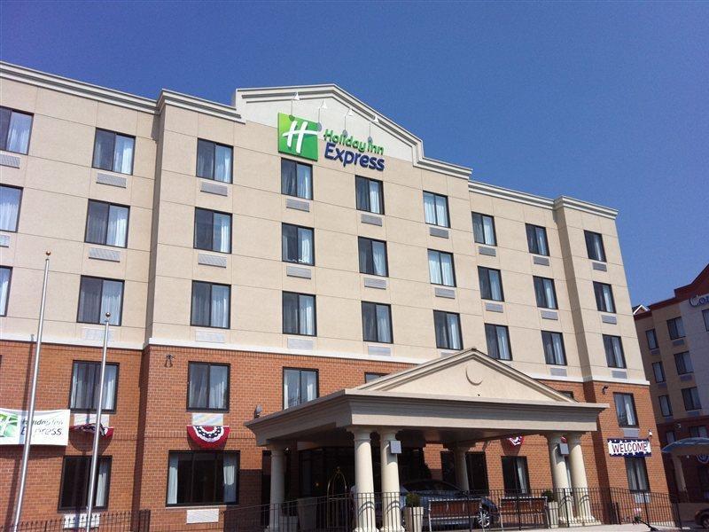 Holiday Inn Express Staten Island West, An Ihg Hotel Нью-Йорк Экстерьер фото